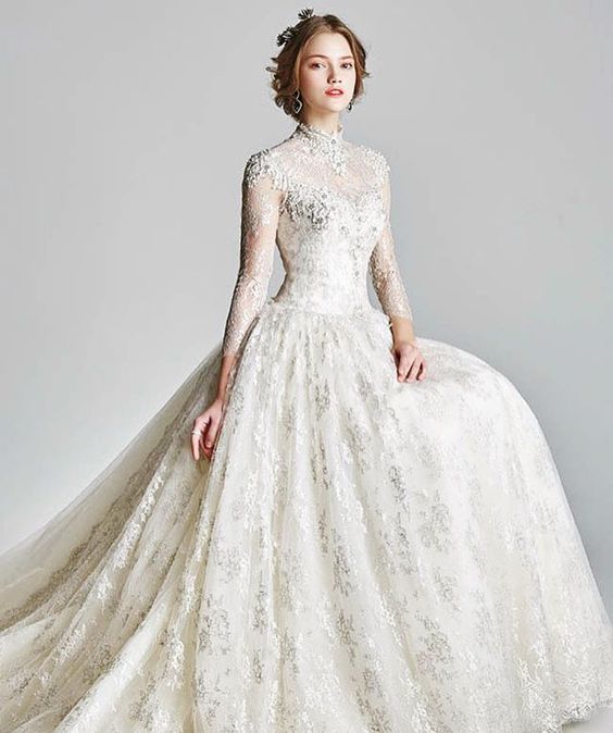 50 Simple Glam Victorian Neck Style Bridal Dresses Ideas 14 – Style Female