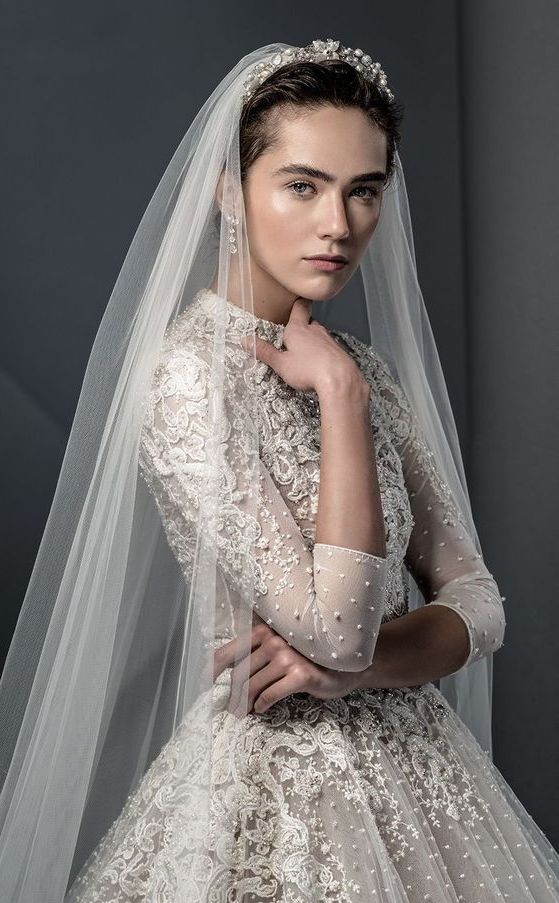 50 Simple Glam Victorian Neck Style Bridal Dresses Ideas 7