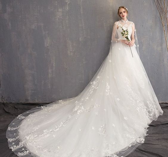 50 Simple Glam Victorian Neck Style Bridal Dresses Ideas 8