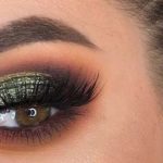 40 Green Eyeshadow Looks Ideas 21