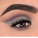 40 Silver Eye Makeup Looks You Need to Try 34