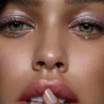 40 Silver Eye Makeup Looks You Need to Try 36