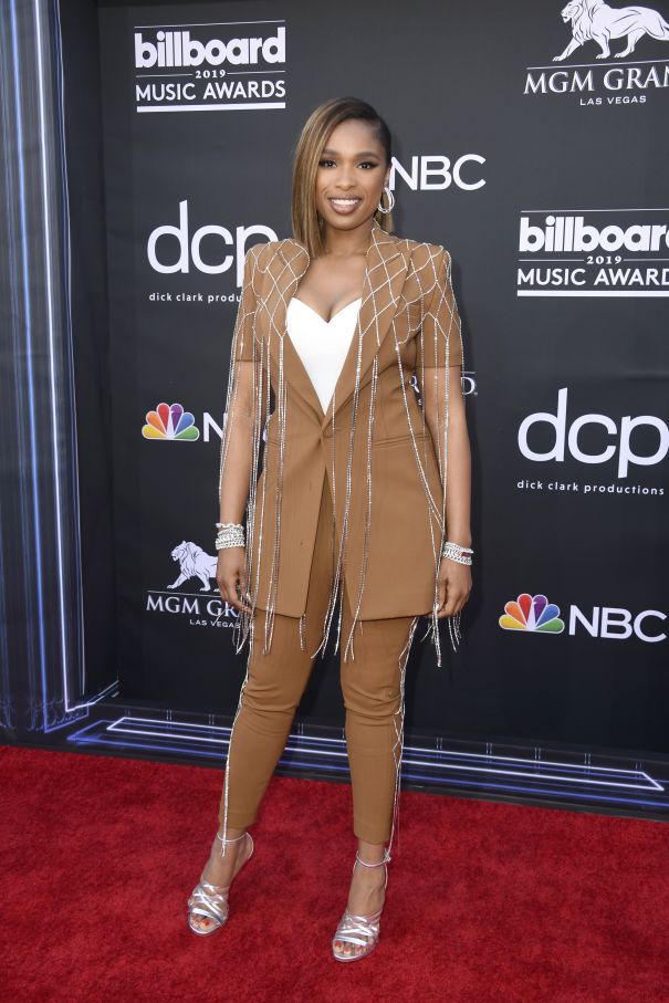 40 The Looks You Need to See From Billboard Music Awards 2019 Red Carpet 19