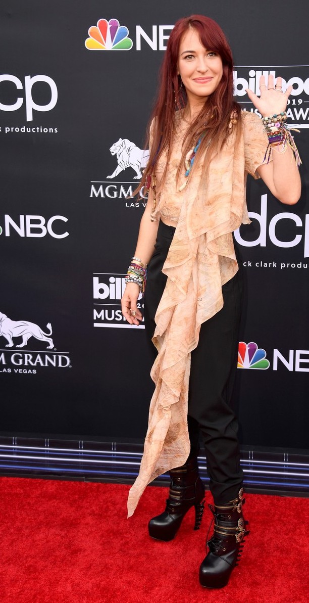 40 The Looks You Need to See From Billboard Music Awards 2019 Red Carpet 20