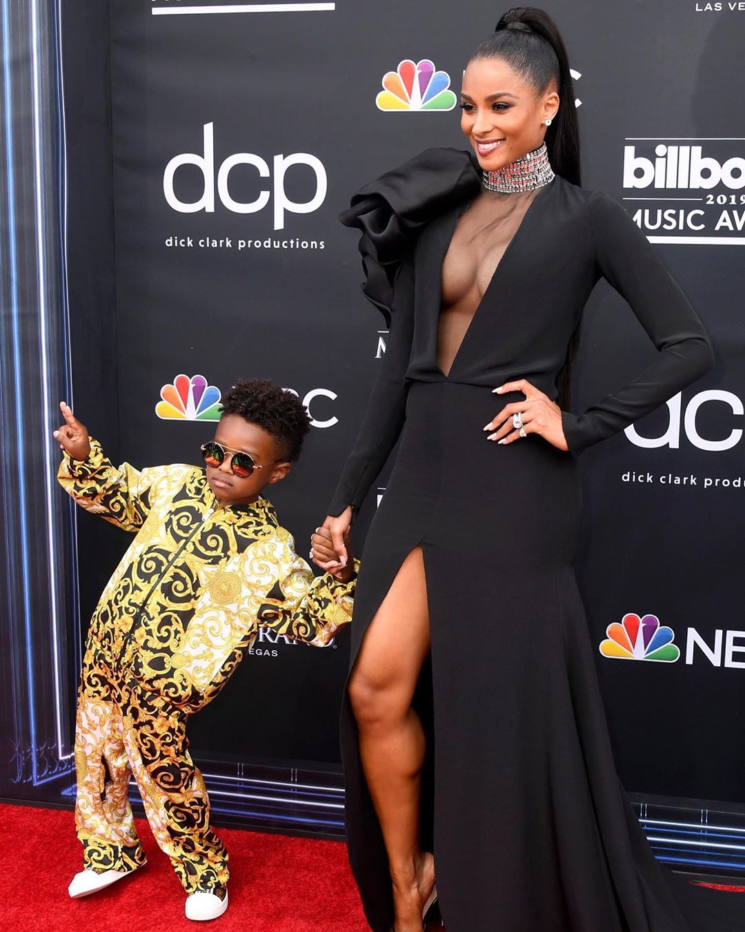 40 The Looks You Need to See From Billboard Music Awards 2019 Red Carpet 28