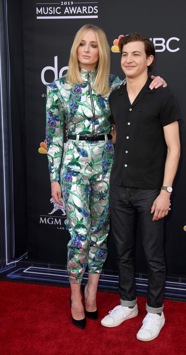 40 The Looks You Need to See From Billboard Music Awards 2019 Red Carpet 38