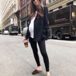 50 Comfy and Stylish Maternity Outfits Street Style Looks 10
