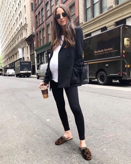 50 Comfy and Stylish Maternity Outfits Street Style Looks 10