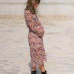 50 Comfy and Stylish Maternity Outfits Street Style Looks 30