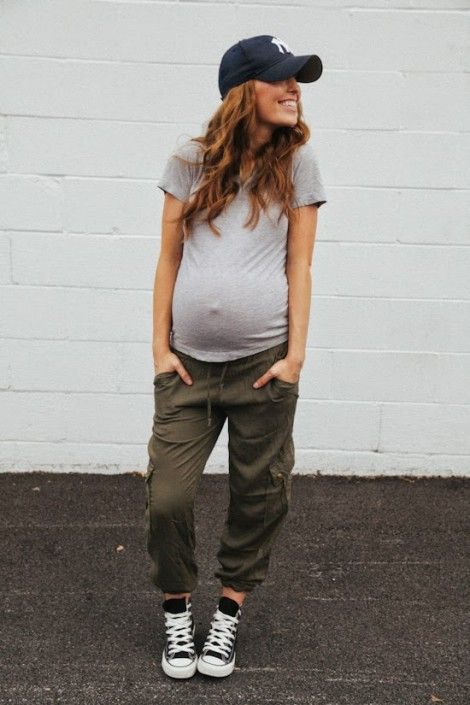 50 Comfy and Stylish Maternity Outfits Street Style Looks 54