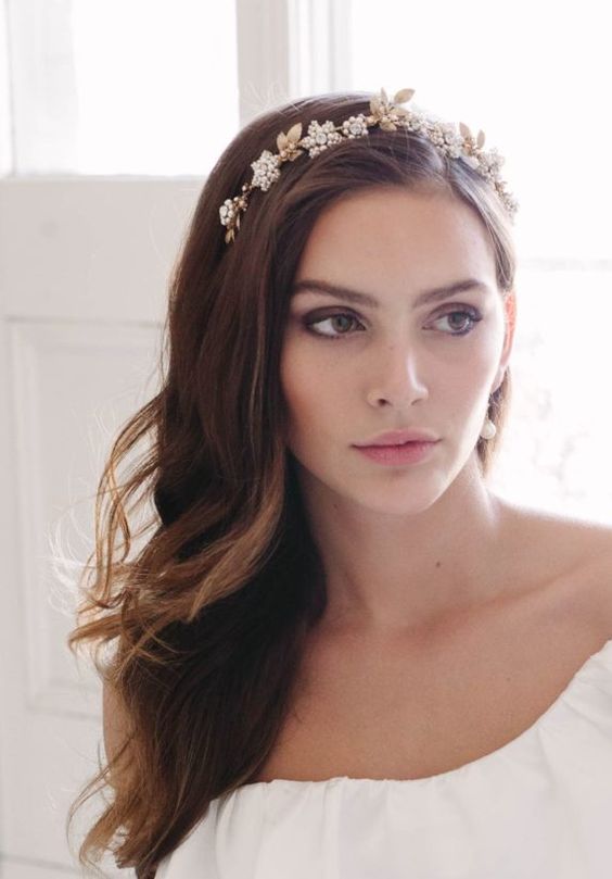50 Natural Loose Hairstyle Looks for Brides Ideas 12