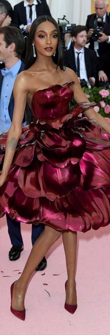 80 The Looks You Need to See From Met Gala 2019 4 1