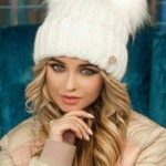 30 Best Warm Winter Hats for Women16