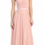 30 Inspiration for a sleeveless long dress outfit to appear feminine and trendy 12