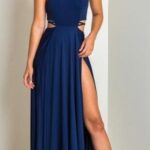 30 Inspiration for a sleeveless long dress outfit to appear feminine and trendy 32