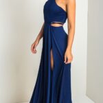 30 Inspiration for a sleeveless long dress outfit to appear feminine and trendy 33