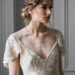 40 How Elegant Wedding Hair Accessories Ideas 24