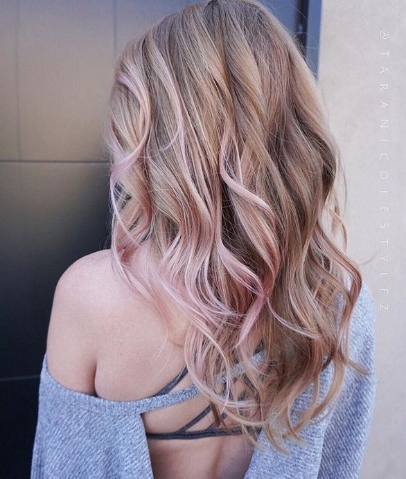 50 Best Peek A Boo Hair Color Ideas 25