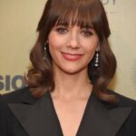 Curtain Bangs Hair Styles Ideas 14