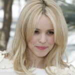 Curtain Bangs Hair Styles Ideas 20