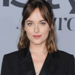 Curtain Bangs Hair Styles Ideas 33