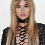 Curtain Bangs Hair Styles Ideas 39