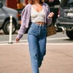 How To Style Casual Spring Outfits for Women 08