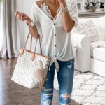 How To Style Casual Spring Outfits for Women 25