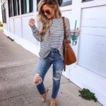 How To Style Casual Spring Outfits for Women 27