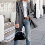 How To Style Casual Spring Outfits for Women 30