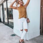 How To Style Casual Spring Outfits for Women 31