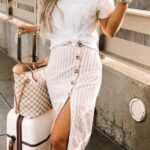 How To Style Casual Spring Outfits for Women 34