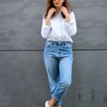 Mom Jeans Outfits Ideas for 2021 40