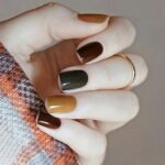 20 Adorable Fall Nail Art Ideas 21