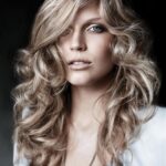 20 Long Wavy Hairstyles The Envy of Most Women 03