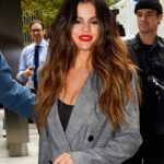 20 Long Wavy Hairstyles The Envy of Most Women 20