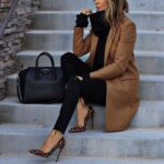 30 Fashionable Fall Outfits This Year 11
