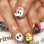 50 Cute Halloween Nail Art You Will Love 09