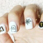 50 Cute Halloween Nail Art You Will Love 22