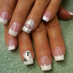 50 Cute Halloween Nail Art You Will Love 37