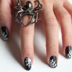 50 Cute Halloween Nail Art You Will Love 54