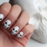 50 Cute Halloween Nail Art You Will Love 56