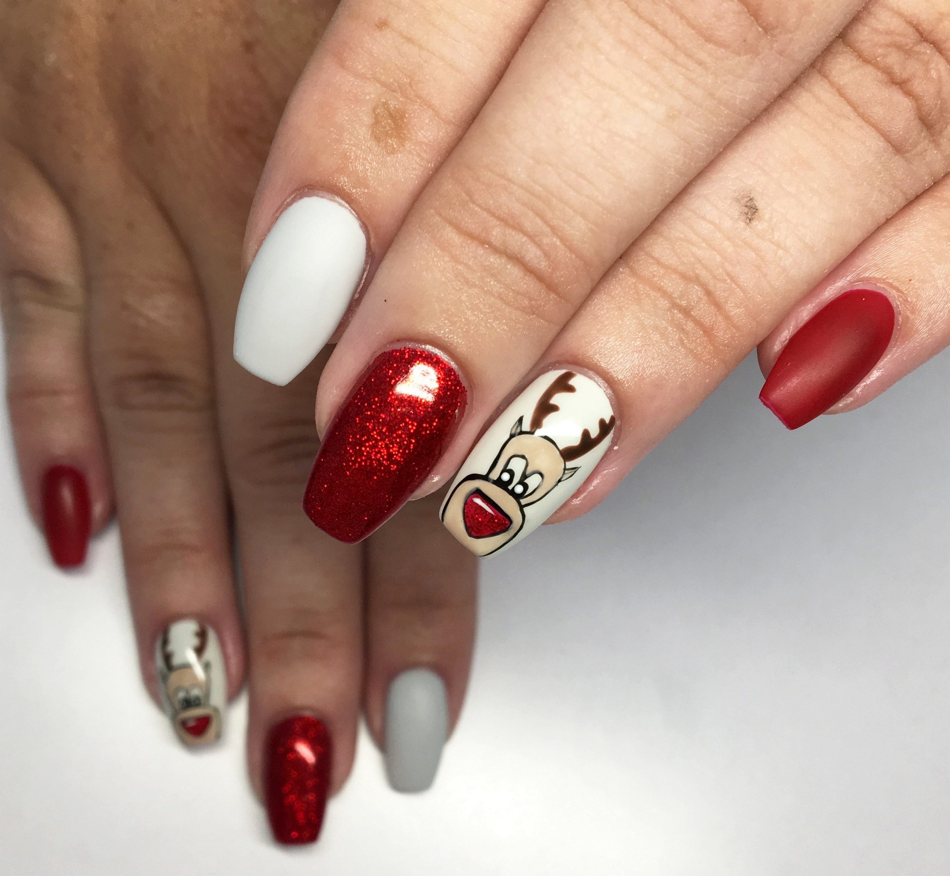 50 Lovely Chrismas Nail Art You Need to 22