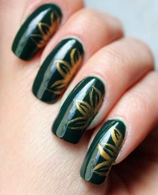 50 Lovely Chrismas Nail Art You Need to 42