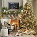 70 Catchy Silver and Gold Christmas Trees Decor You Need to See 31