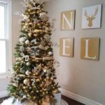 70 Catchy Silver and Gold Christmas Trees Decor You Need to See 48