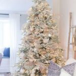 70 Catchy Silver and Gold Christmas Trees Decor You Need to See 51