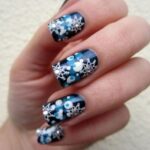 25 Fun Winter Nail Design Ideas 08