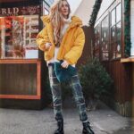 60 Adorable Yellow Outfit for Winter 4
