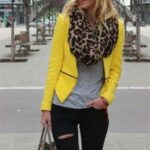 60 Adorable Yellow Outfit for Winter 6